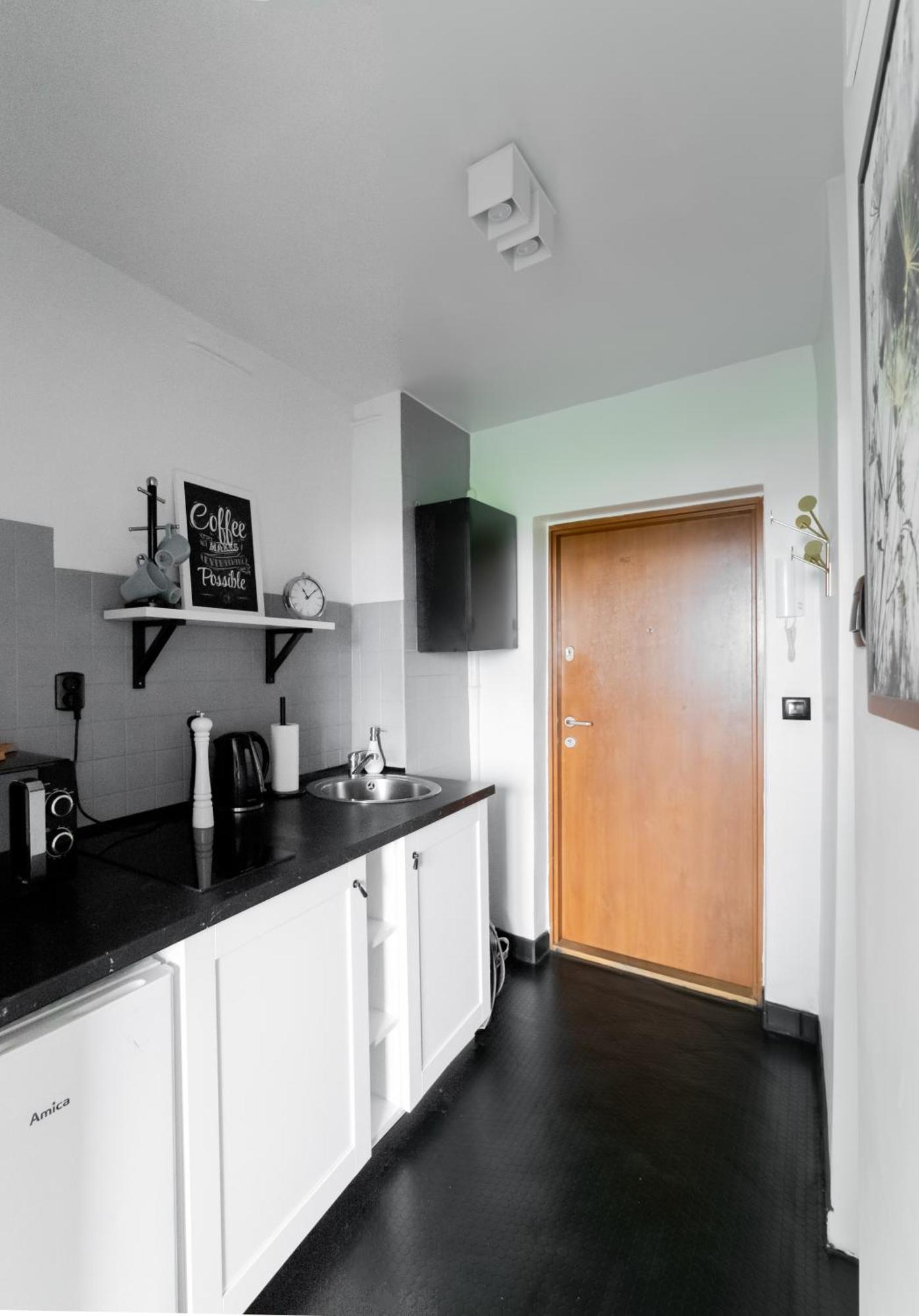 Piotrapartments - Daleka Cozy Train&Airport Apartment Varsovia Exterior foto