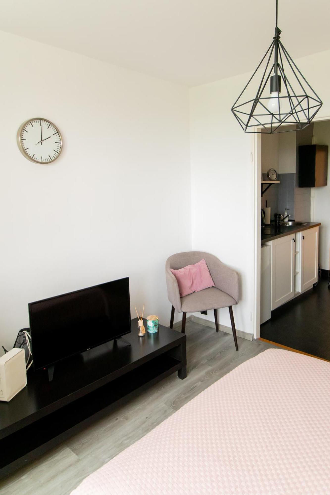 Piotrapartments - Daleka Cozy Train&Airport Apartment Varsovia Exterior foto