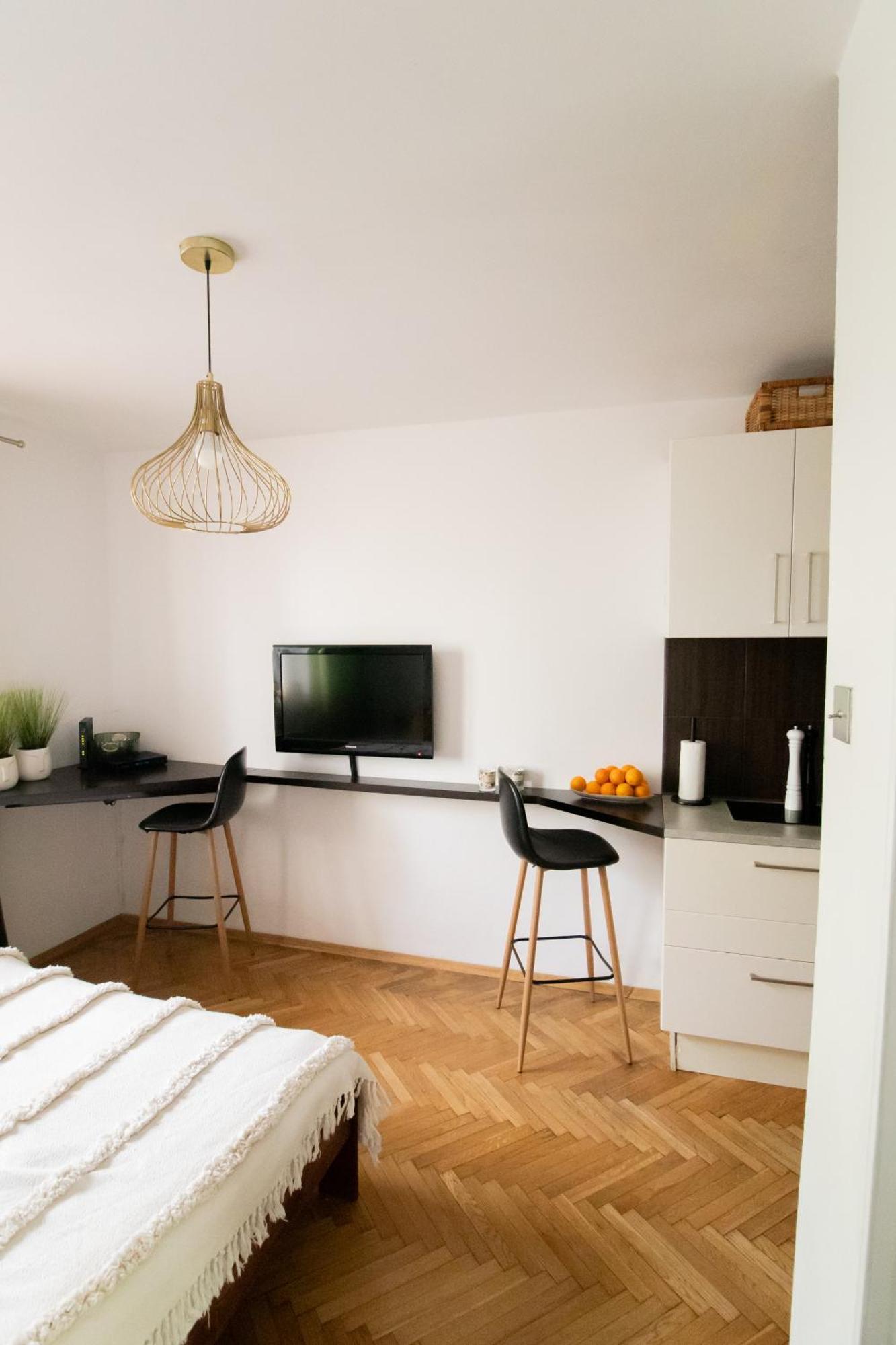 Piotrapartments - Daleka Cozy Train&Airport Apartment Varsovia Exterior foto