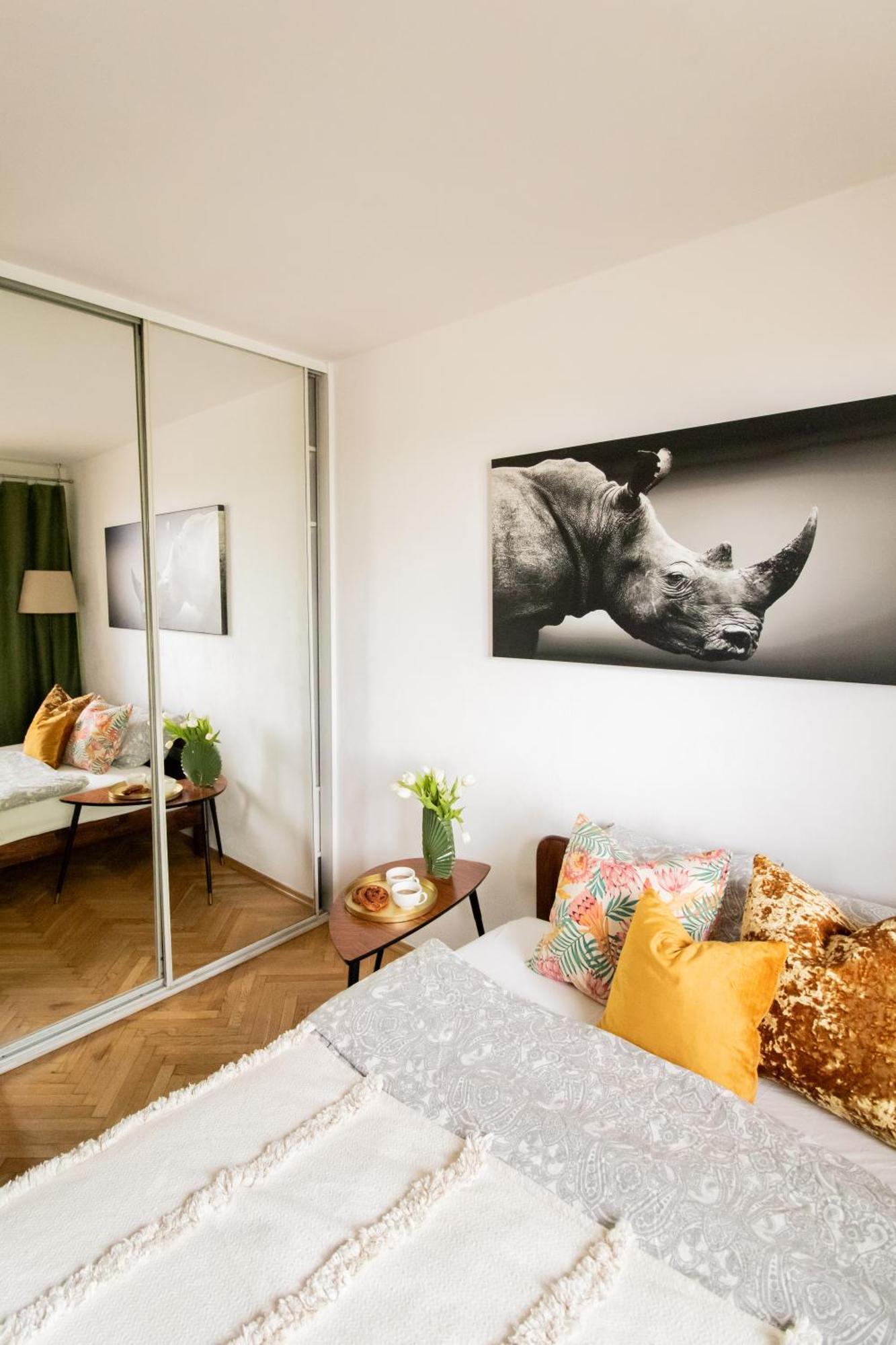Piotrapartments - Daleka Cozy Train&Airport Apartment Varsovia Exterior foto